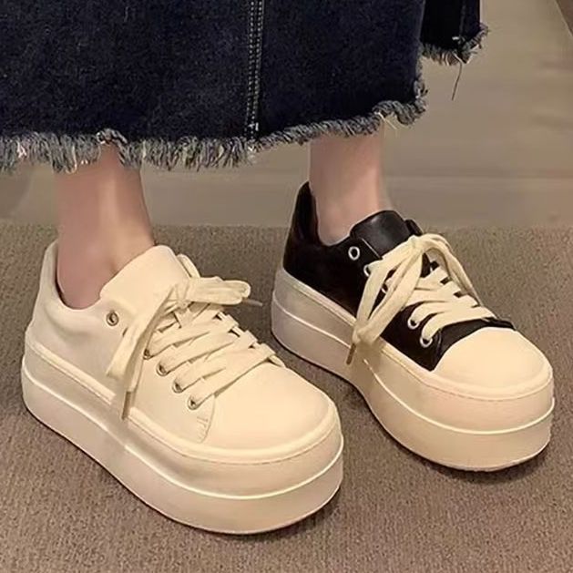 Damen Retro Plateausneaker mit zweifarbiger Lederoptik und extrahoher Gummiplattform Drune