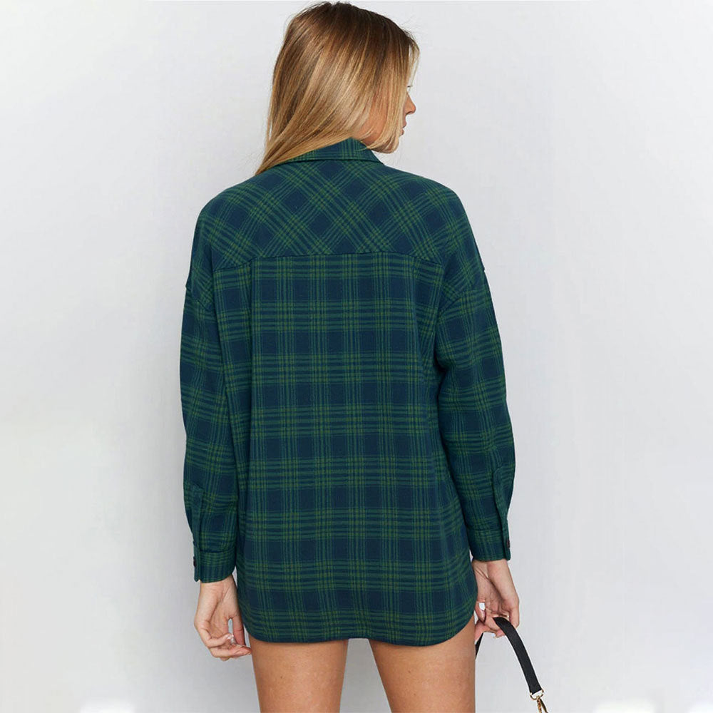 Damen oversized Karo-Hemdjacke mit fallendem Saum und geknöpften Manschetten Drune
