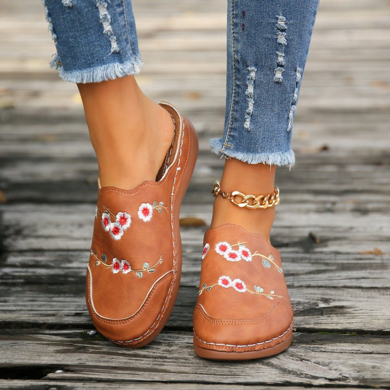 Damen geschlossene Clogs mit floralem Design und komfortablem Fußbett Drune