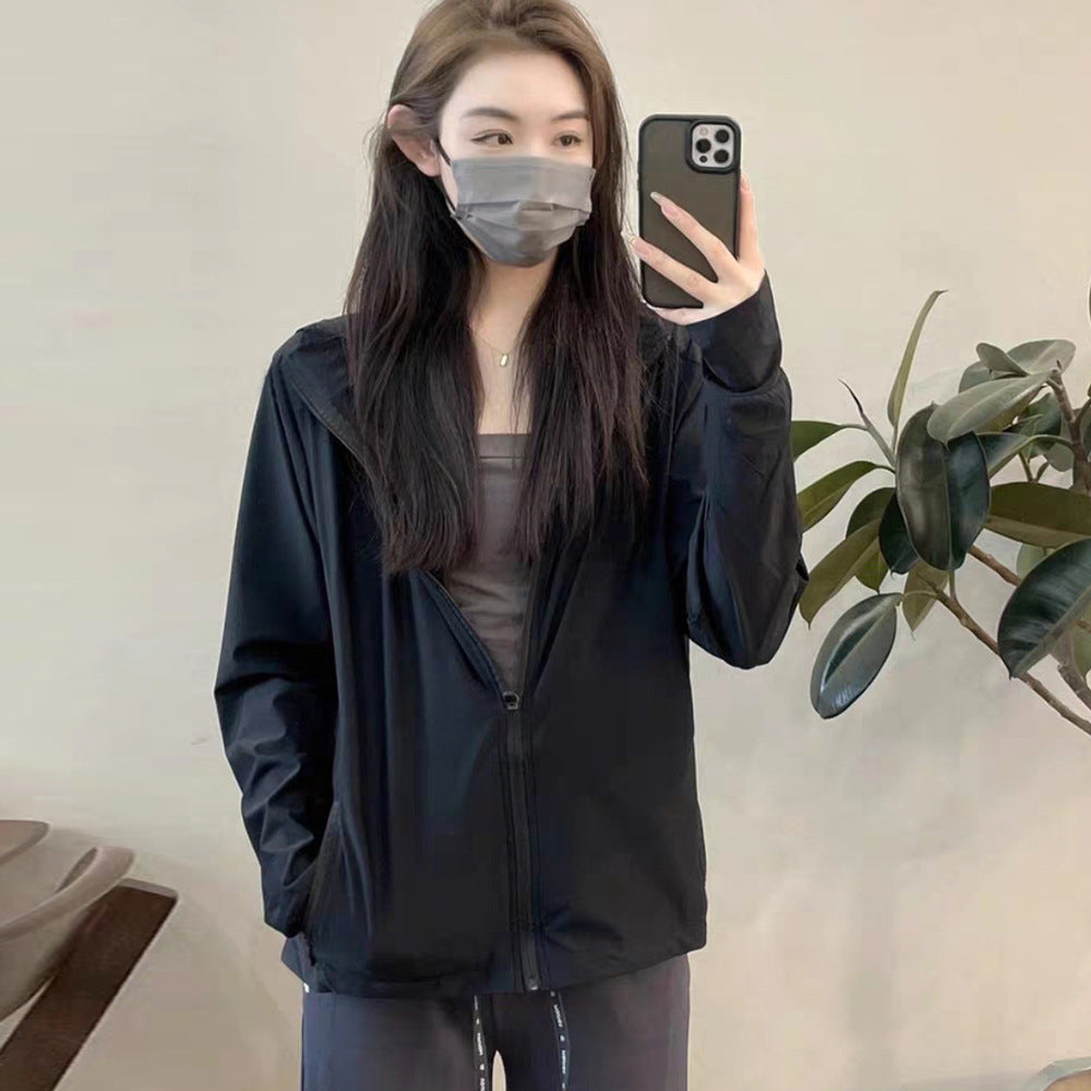 Damen Funktionsjacke mit atmungsaktivem Stoff und Kapuze Drune