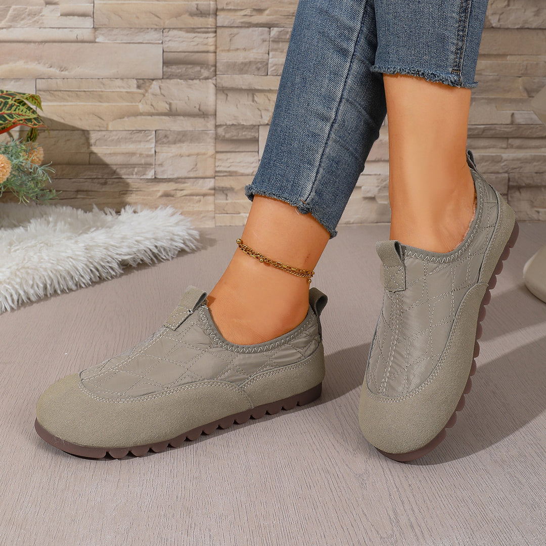 Damen Gepolsterte gesteppte Slip-On Freizeitschuhe mit rutschfester Profilsohle Drune