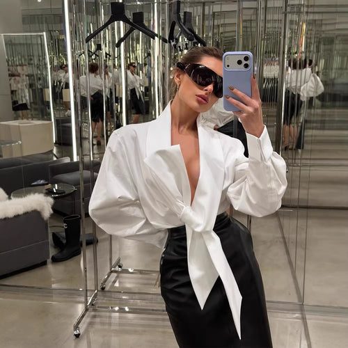 Damen Taillierte Bluse mit XXL-Volumenärmeln und Vorderknoten Drune
