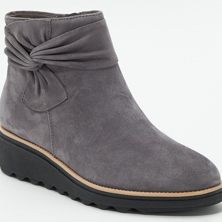 Damen Wedge-Stiefeletten mit geschmackvollem Falten-Design und rutschfester Sohle Drune