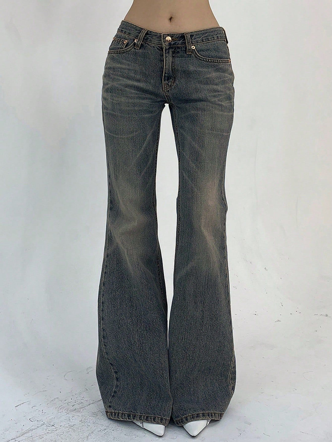 Damen Flared Jeans mit hohem Bund und leichtem Used-Look Drune