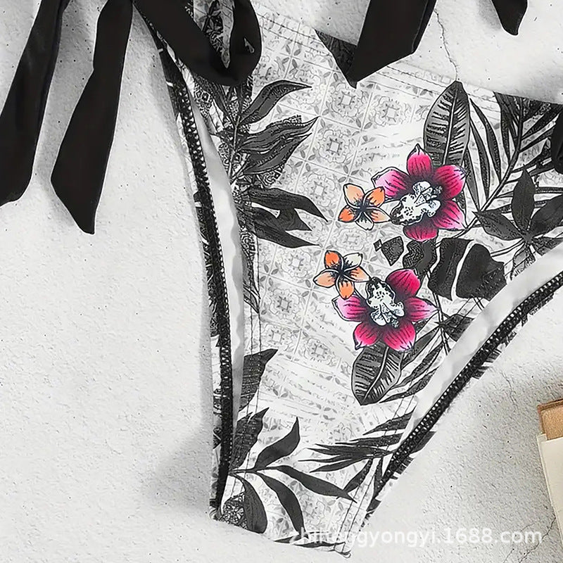 Damen Bikini mit knotenförmigem Oberteil und floralem Unterteil Drune
