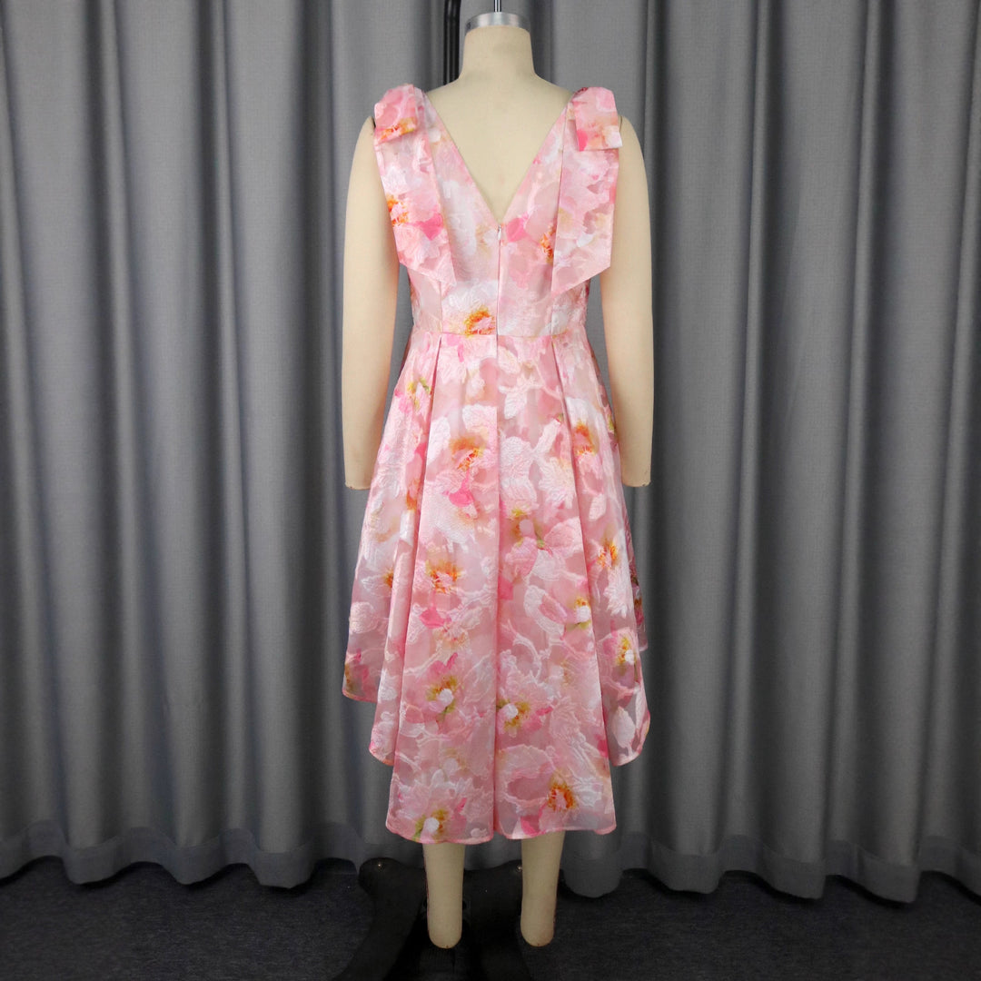 Damen Verspieltes Cocktailkleid mit asymmetrischem Saum und Rüschendetails Drune