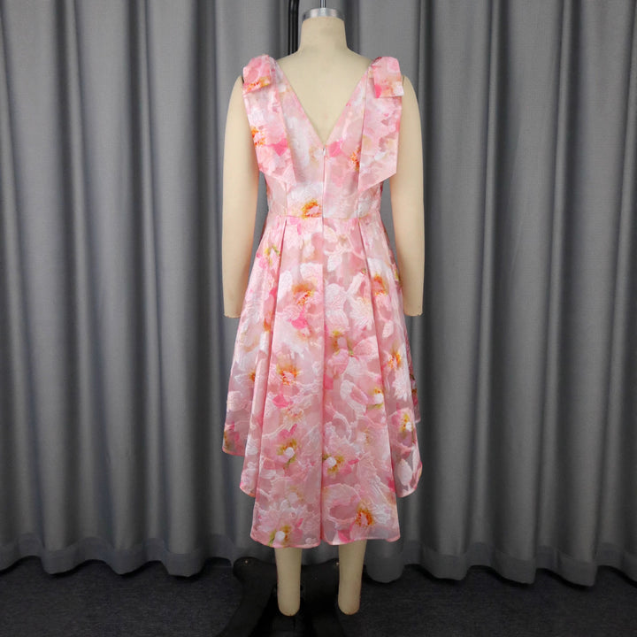 Damen Verspieltes Cocktailkleid mit asymmetrischem Saum und Rüschendetails Drune