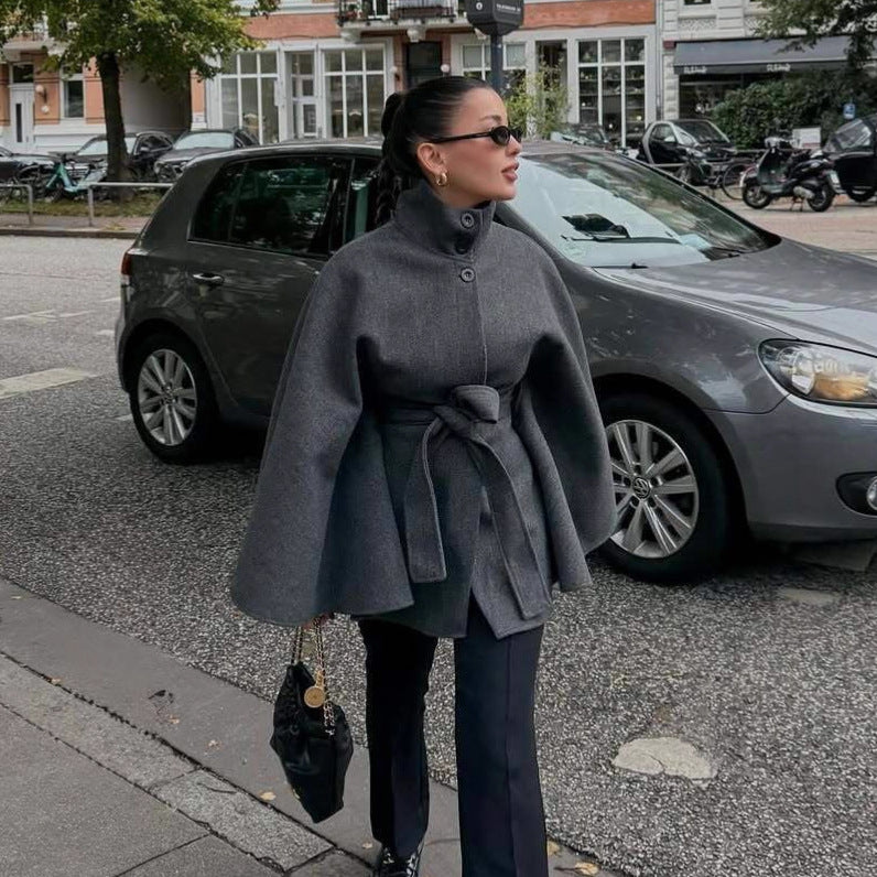 Damen Umhangjacke aus hochwertigem Wollmix mit Taillengürtel Drune