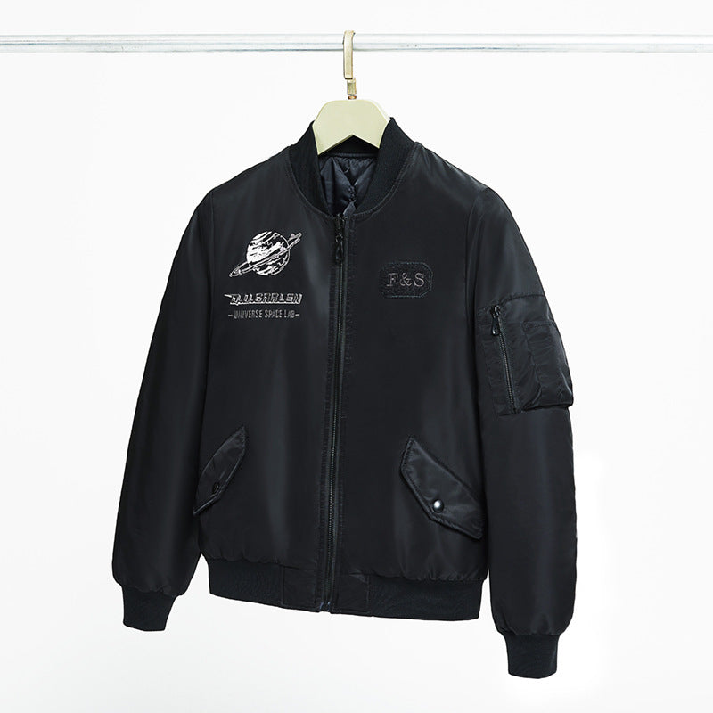 Herren  bestickte Raum-Patch-Flight-Bomberjacke mit wattierter Fütterung und Utility-Tasche am Ärmel Drune