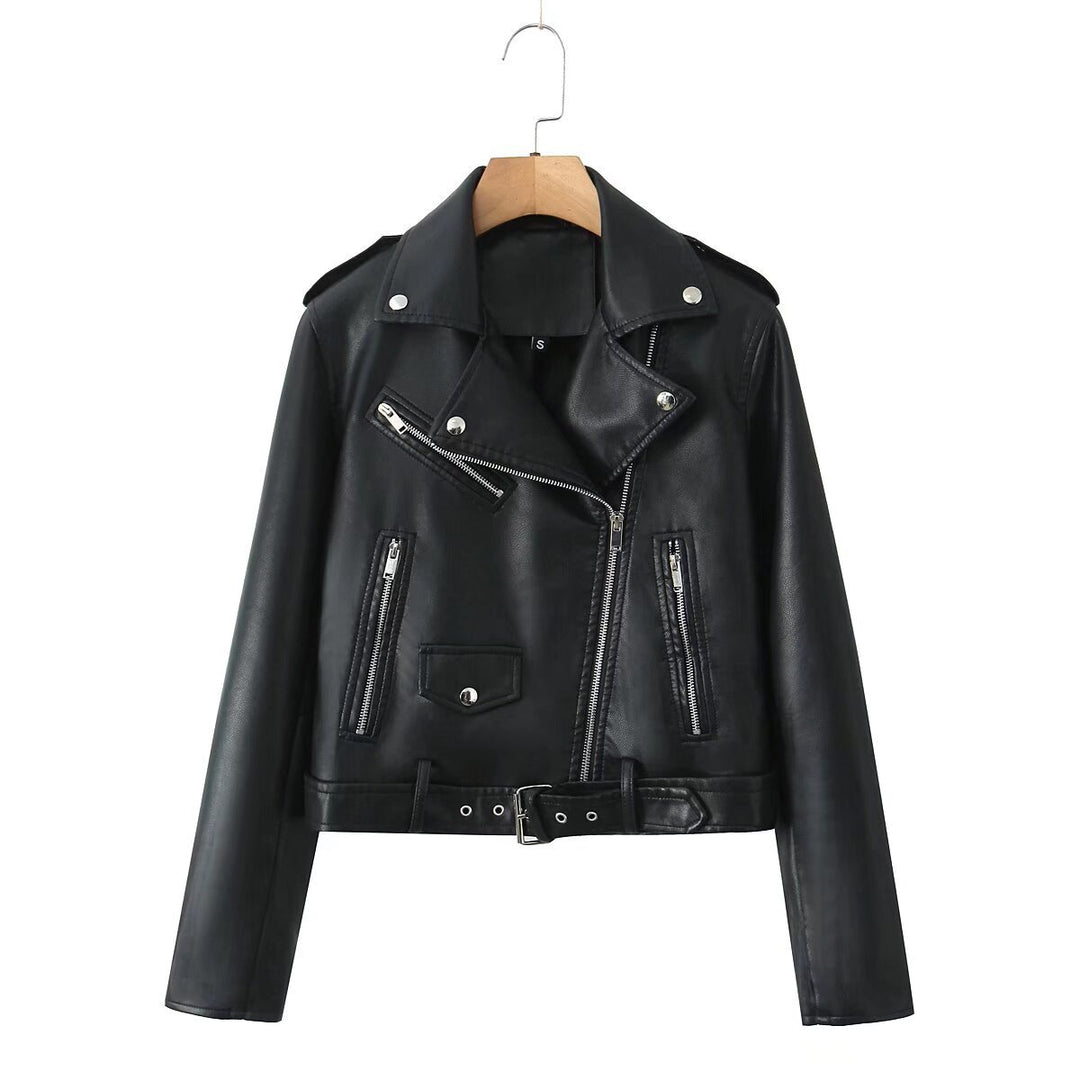 Damen Robuste taillierte Bikerjacke aus Kunstleder mit asymmetrischem Reißverschluss und Taillengürtel Drune