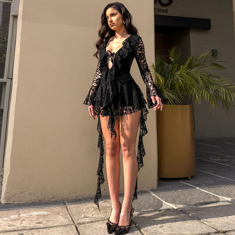 Damen verspielt und romantisches Spitzenkleid mit Rüschendetails und tiefem Ausschnitt Drune