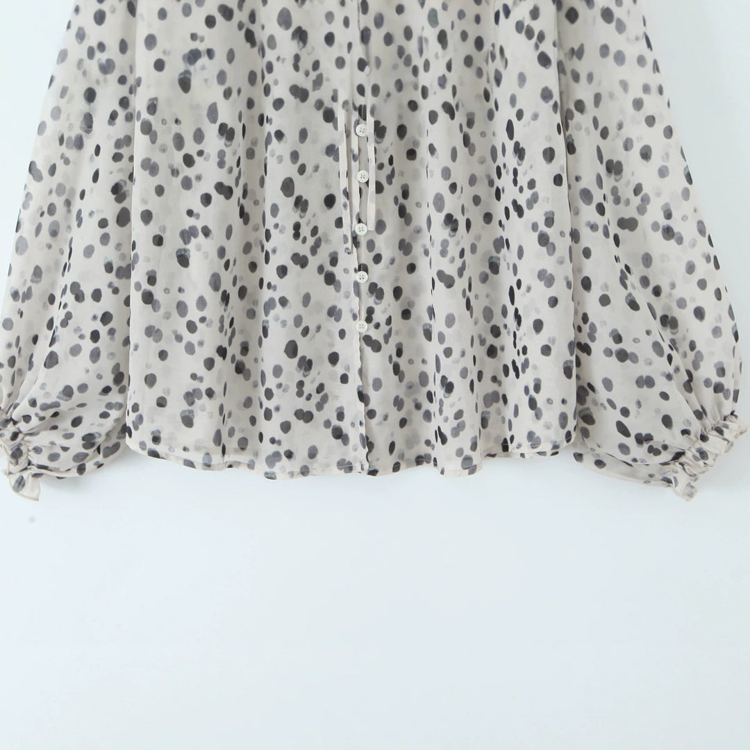 Damen nan Chiffonbluse mit Volant-Stehkragen, Bindeband, Knopfleiste und ballonförmigen Ärmeln Drune