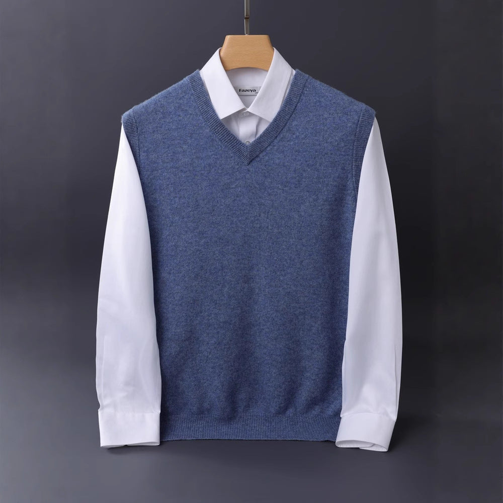 Herren Feine V‑Ausschnitt Strickweste aus Merino‑Blend mit geripptem Saum Drune