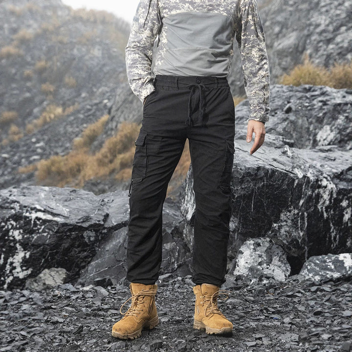 Herren Tactical-Utility Cargohose im Joggercut mit verstärkten Kniepartien, elastischem Komfortbund und Organizer-Taschen Drune
