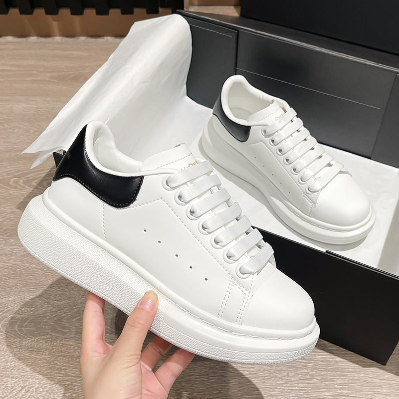 Unisex minimalistische Plateausneaker aus glattem Kunstleder mit gepolstertem Fersenkragen und dämpfender Leichtsohle Drune