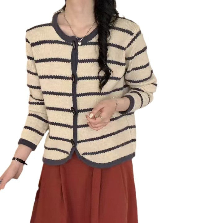 Damen Strickjacke mit maritimem Streifenmuster und großen Knöpfen Drune