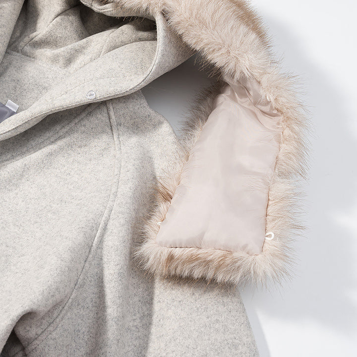 Damen Kurze Kapuzenjacke mit Kunstfellbesatz, Taschen und Taillenschleife Drune