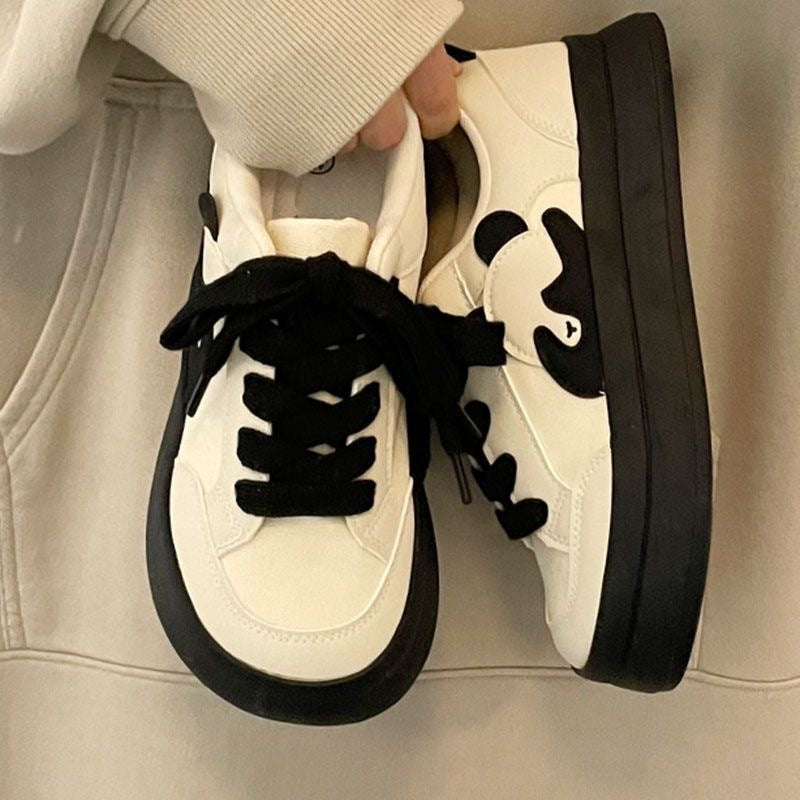 Damen Plateau-Sneaker mit auffälliger Tierapplikation und gepolstertem Komfortkragen Drune