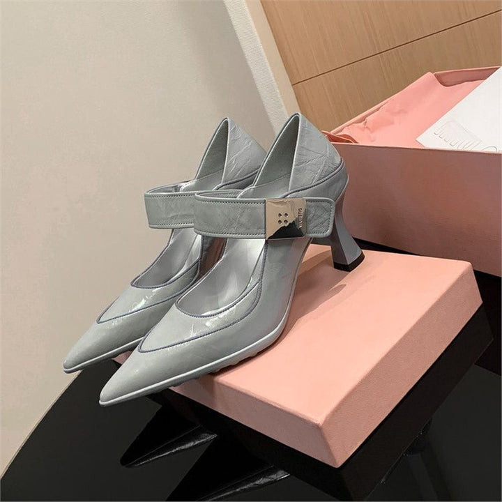 Damen Spitz zulaufende Mary-Jane‑Pumps mit breitem Riemen und geformtem Kitten‑Absatz Drune