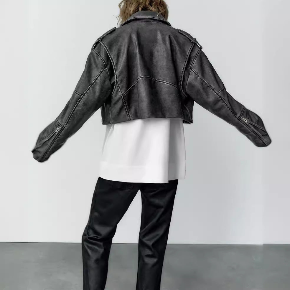 Damen Kurz geschnittene Bikerjacke aus Kunstleder mit asymmetrischer Reißverschlussfront und Oversized‑Boxy‑Silhouette Drune