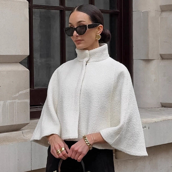 Damen Oversized Wollcape mit hohem Kragen und Knopfdetail Drune