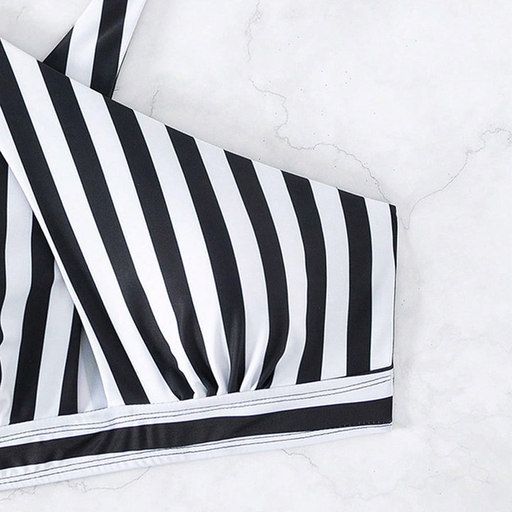 Damen Triangel-Bikinioberteil mit stylischem Streifenmuster Drune