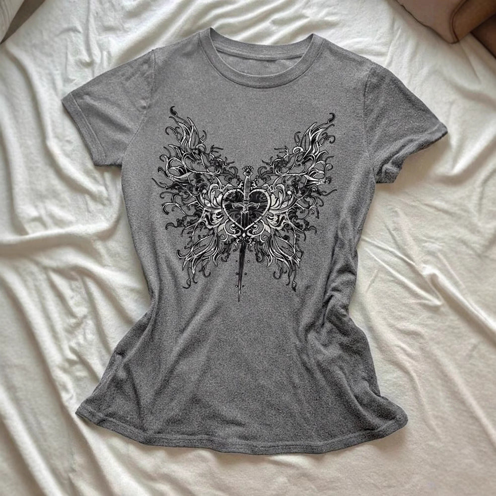 Damen T-Shirt mit künstlerischem Schmetterlingsdesign und herzförmigem Akzent Drune