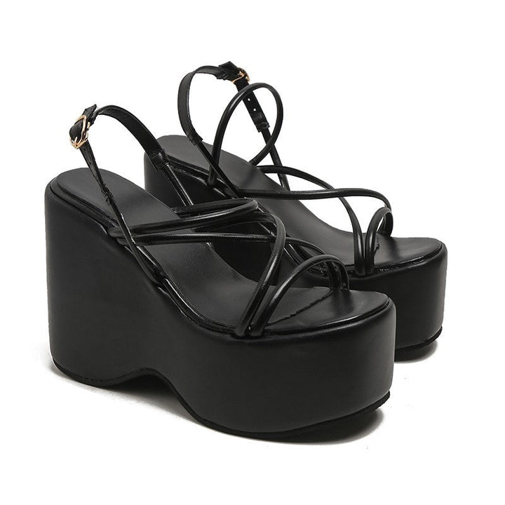 Damen Plateau-Sandaletten mit eleganten Riemen Drune