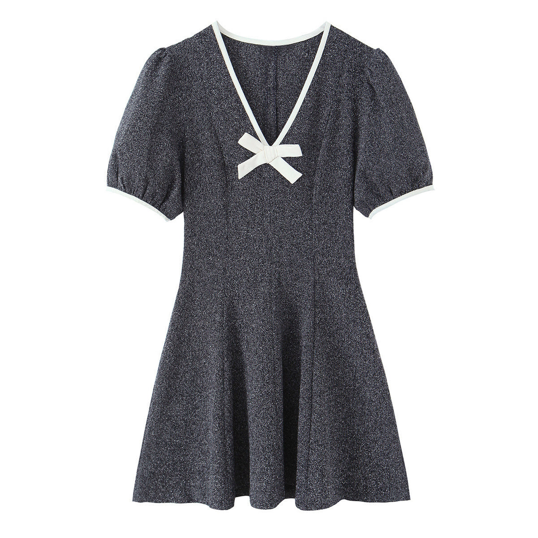 Damen Kurzarm Kleid mit eleganter Schleifenapplikation und V-Ausschnitt Drune