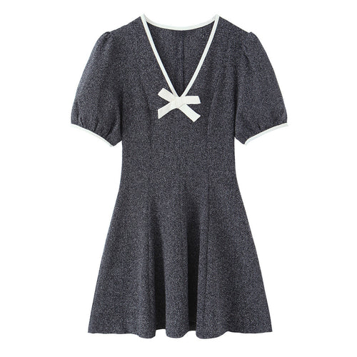 Damen Kurzarm Kleid mit eleganter Schleifenapplikation und V-Ausschnitt Drune