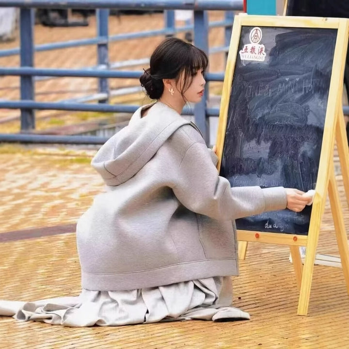 Damen 70+ Oversize Kapuzenjacke mit Reißverschluss, Kängurutaschen und verlängertem Saum Drune
