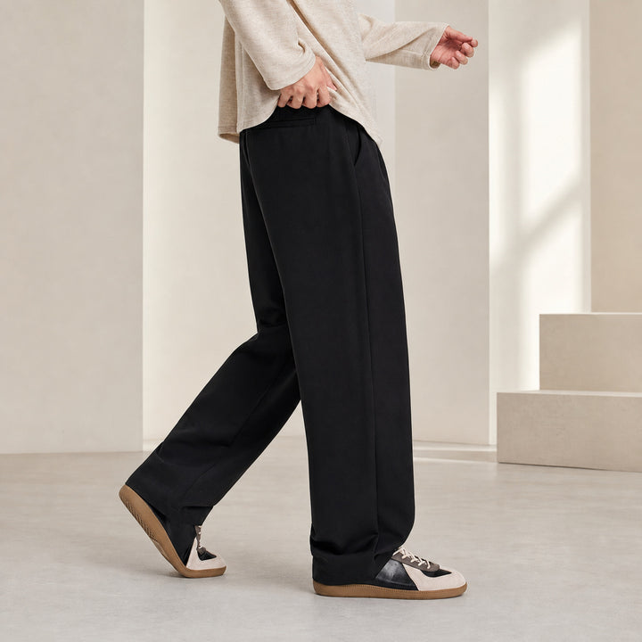 Herren Bundfaltenhose mit weitem Bein und relaxed Fit Drune