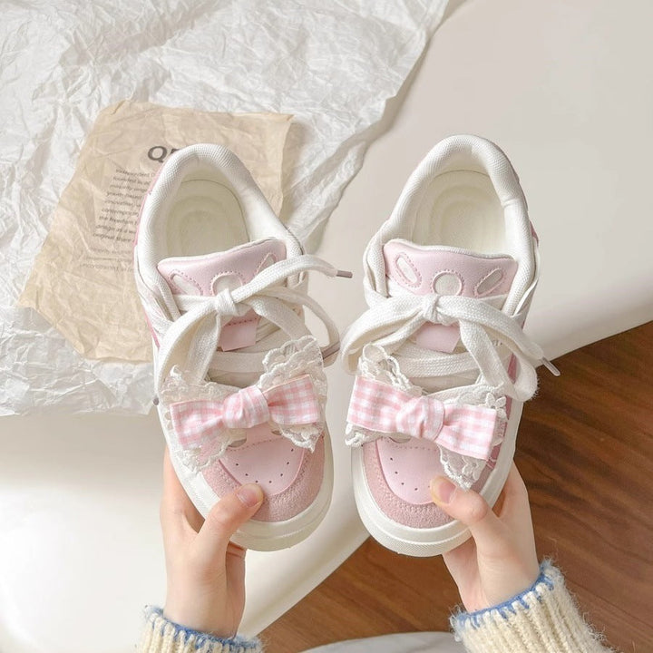 Damen Sneakers mit verspielt romantischen Details und komfortablen Sohlen Drune