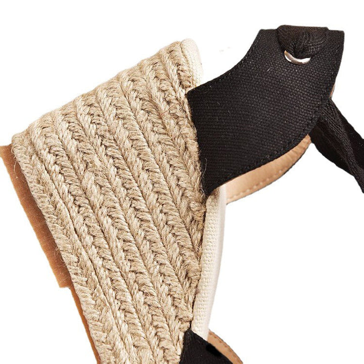 Damen nan Textil-Espadrille mit Bastkeil, Schleifenband-Knöchelriemen und gehäkelter Zehenkappe Drune