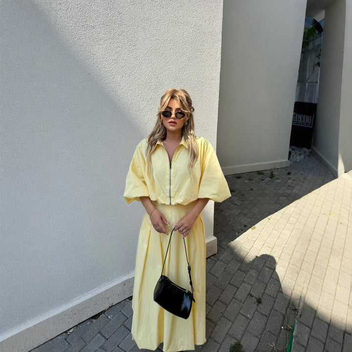 Damen Elegantes Maxikleid mit hochgeschlossenem Oberteil und weitem Saum