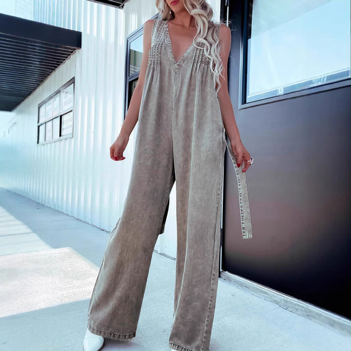 Damen Jumpsuit mit tiefem V-Ausschnitt und praktischen Taschen Drune