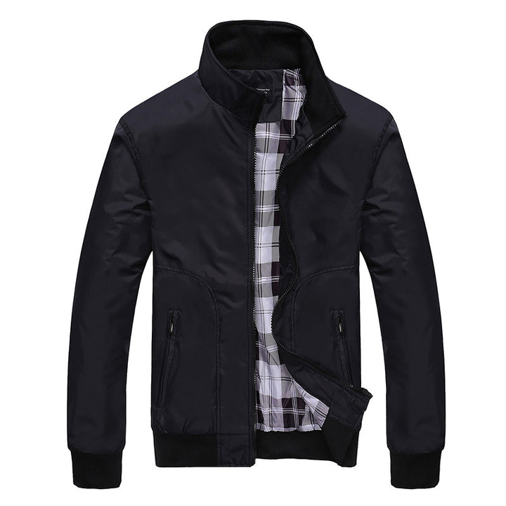 Herren Kurzblouson mit Stehkragen, kariertem Innenfutter und Reißverschlusstaschen Drune