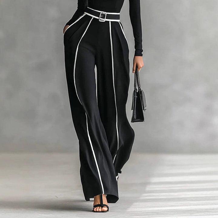 Damen nan elegantes Strickset mit tailliertem Rollkragenoberteil und weiter Plisseehose mit Taillengürtel Drune