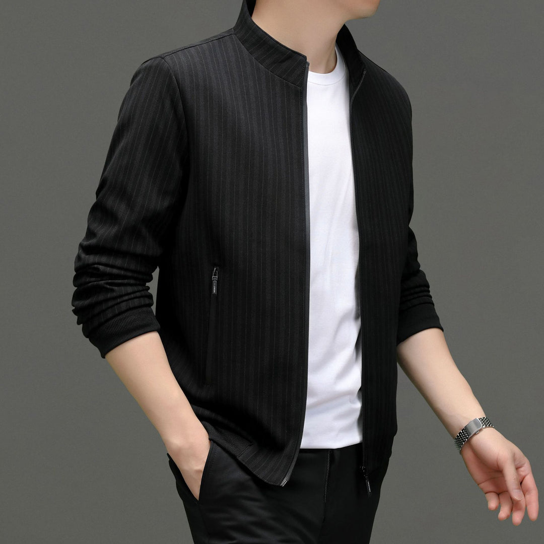 Herren Freizeitjacke mit modernem Stehkragen und funktionalen Reißverschlusstaschen Drune
