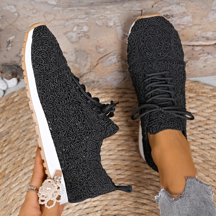 Damen Leichte Sneaker mit Häkelspitzen-Obermaterial und profilierter Gummisohle Drune