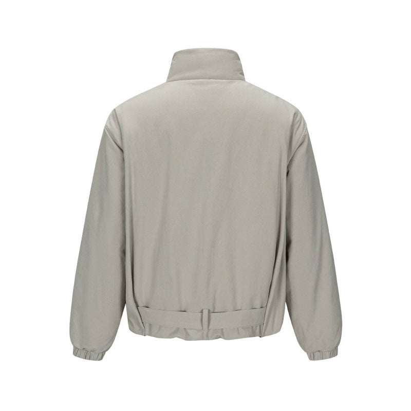 Herren Kurze technische Blousonjacke mit hohem Stehkragen, Taillengürtel und elastischen Bündchen Drune