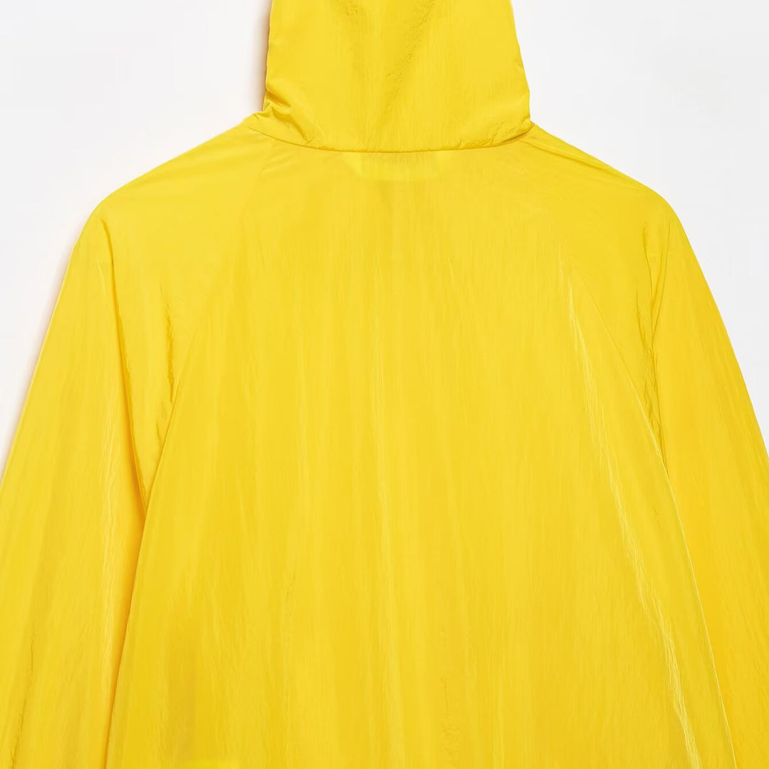 Damen Leichte Oversize Windjacke mit hohem Stehkragen, Knopfleiste und Kordelzug Drune