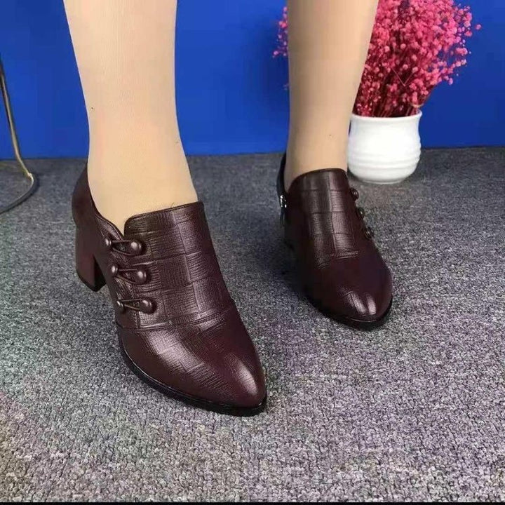 Damen Elegante Spitze Slipper‑Pumps mit niedrigem Blockabsatz und strukturierter Lederoptik Drune