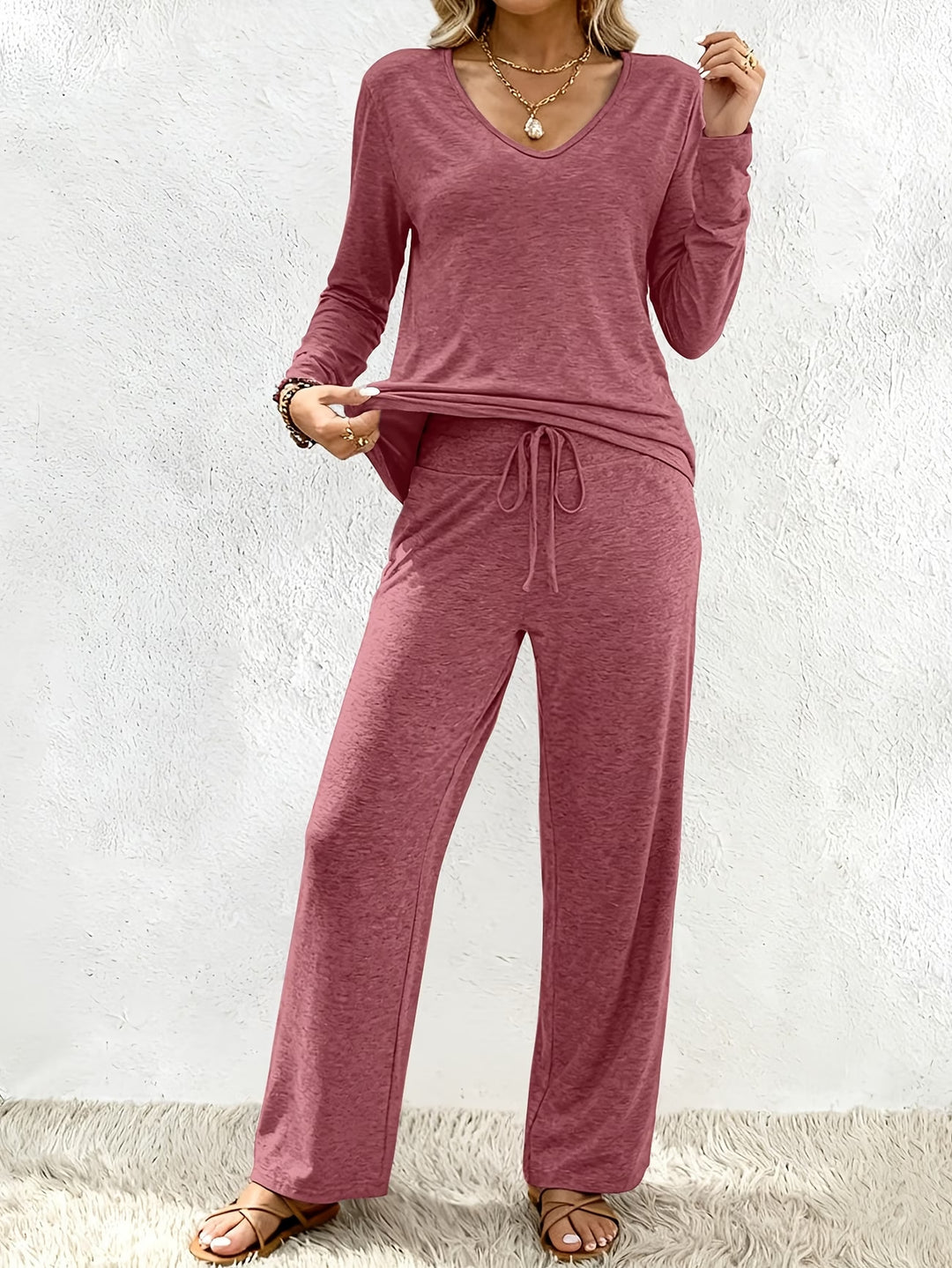 Damen Lounge-Set aus weichem Viskose-Modal-Mix mit V-Ausschnitt, Tunnelzughose und weitem Bein Drune