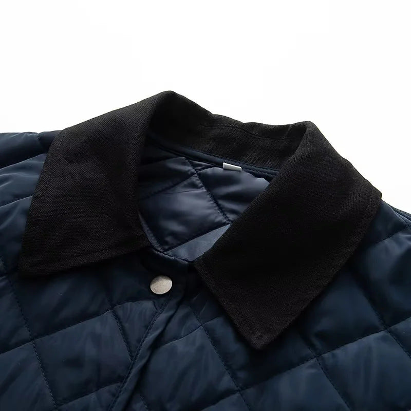 Damen nan kastige gesteppte Feldjacke im Quilt‑Look mit Cordkragen und großen Klapptaschen Drune