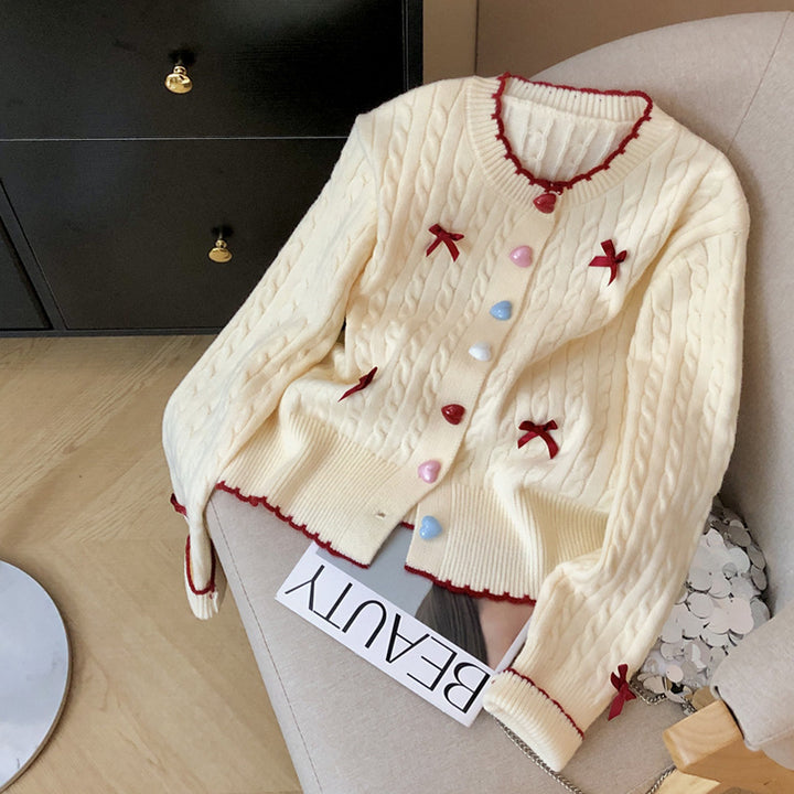 Damen Strickjacke mit verspieltem Kabelmuster und bunten Knopfdetails Drune