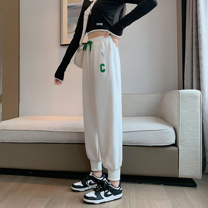 Damen Sportliches Loungewear-Set mit cropped Oberteil und lässigen Sweatpants Drune