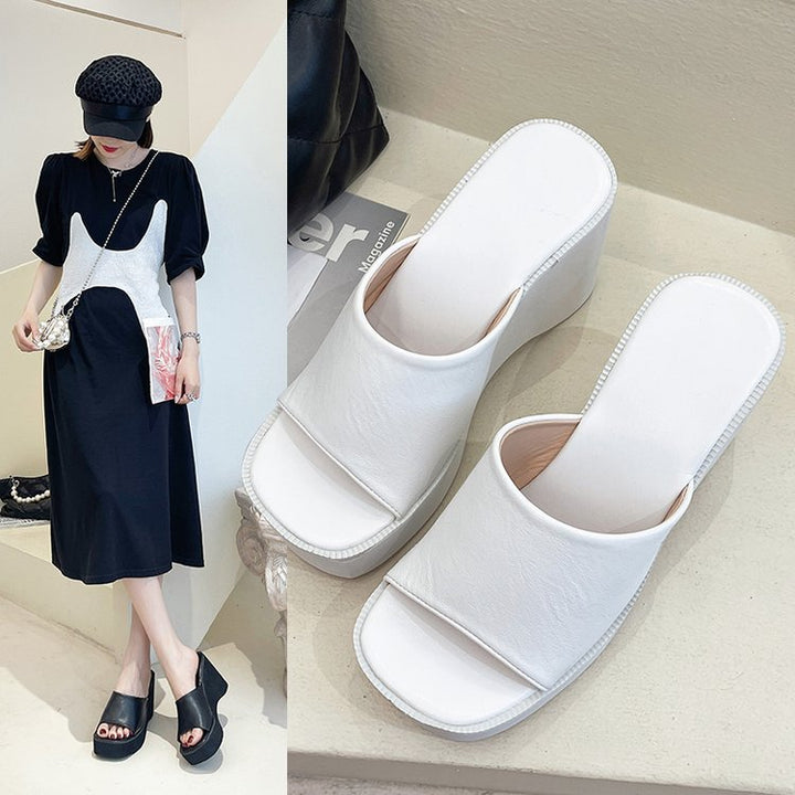 Damen Plattform-Pantoletten mit hochwertigem Kunstleder-Obermaterial und rutschfester Sohle Drune