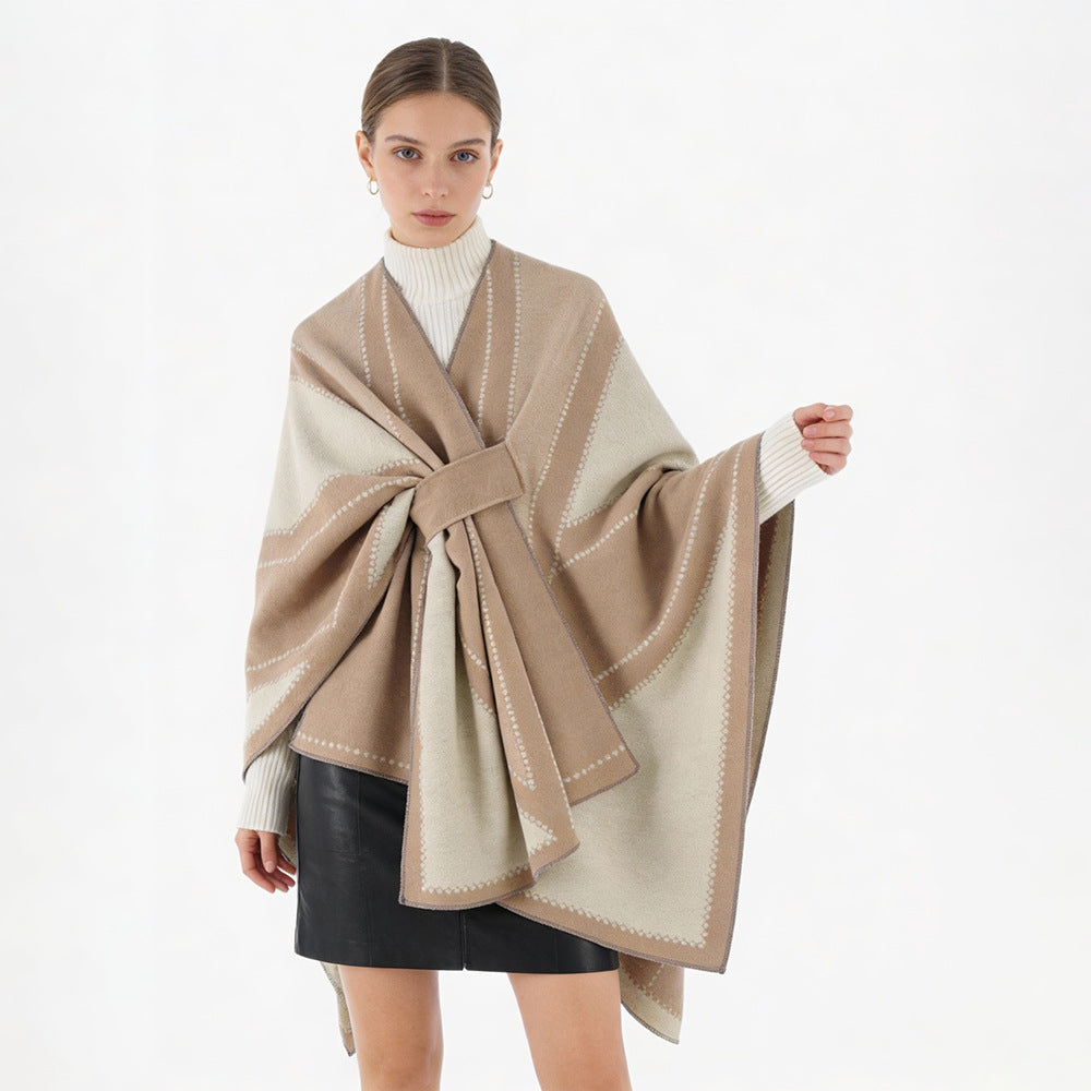 Damen Oversize-Cape aus Jacquard-Strick mit Bindeschlaufe Drune