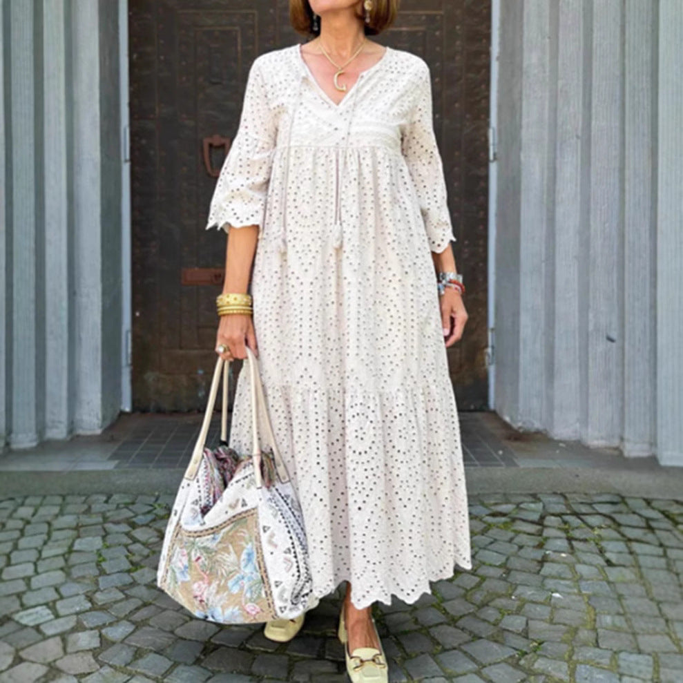 Damen nan fließendes Maxikleid mit Ajourstickerei, V-Ausschnitt, Unterbrustnaht und Volantrock Drune